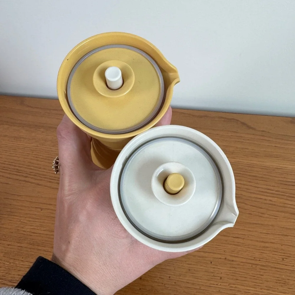 Tupperware‎ Vintage Oil & Vinegar Cruets Harvest Gold Cream with lids